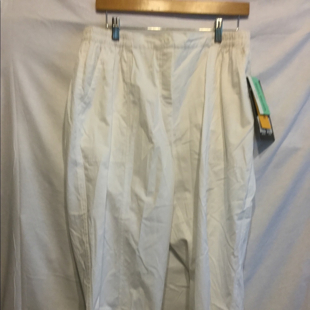 Capri pants